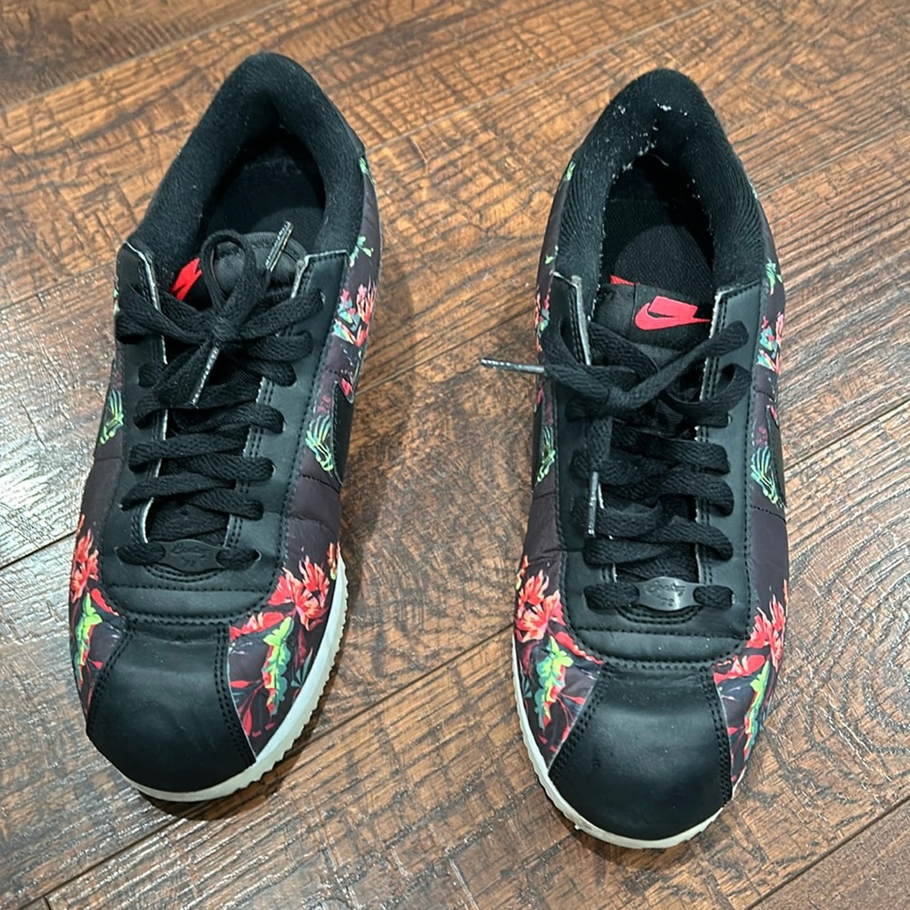 Nike men’s 9.5